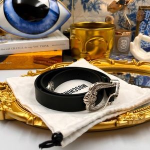 🆕 MOSCHINO 🧿 BNWOT HEART BELT - 90 CM